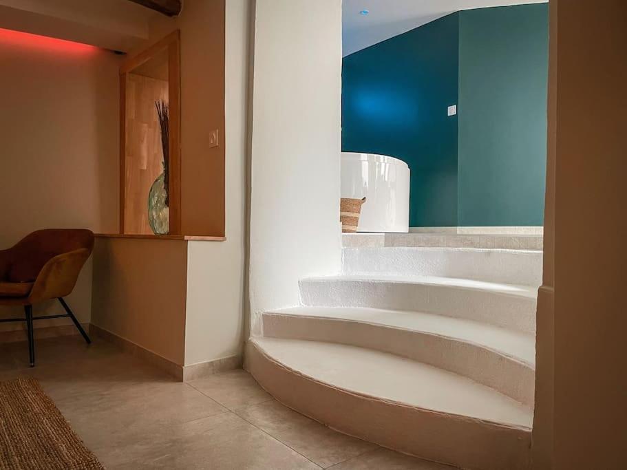 SUITE AMANTIS évadez vous dans l'univers MYKONOS Saint-Chamond Extérieur photo