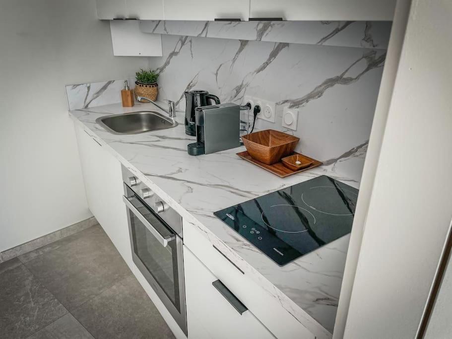 SUITE AMANTIS évadez vous dans l'univers MYKONOS Saint-Chamond Extérieur photo